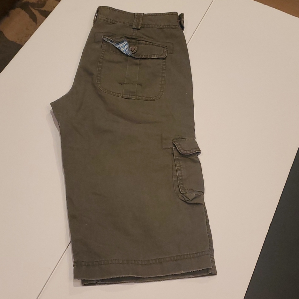 Shorts - Picture 4 of 7